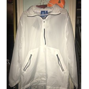 Adidas white windbreaker✨✨✨